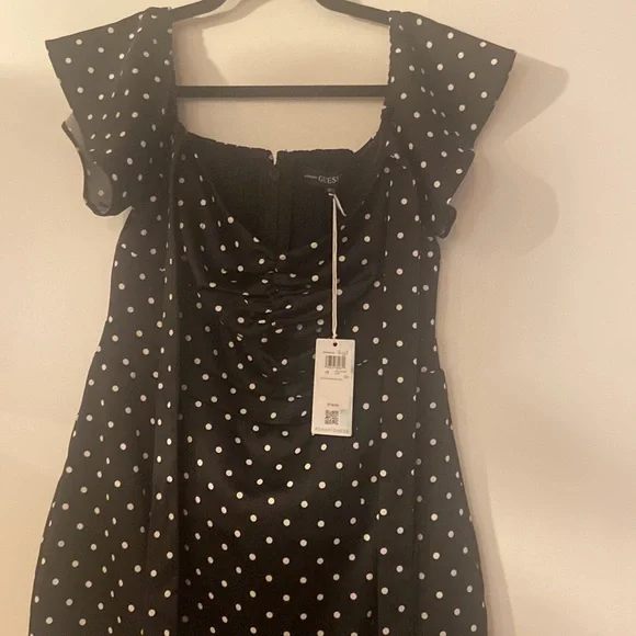 GUESS Eco Ariana Off-the-Shoulder Dress - Picture 3 of 4